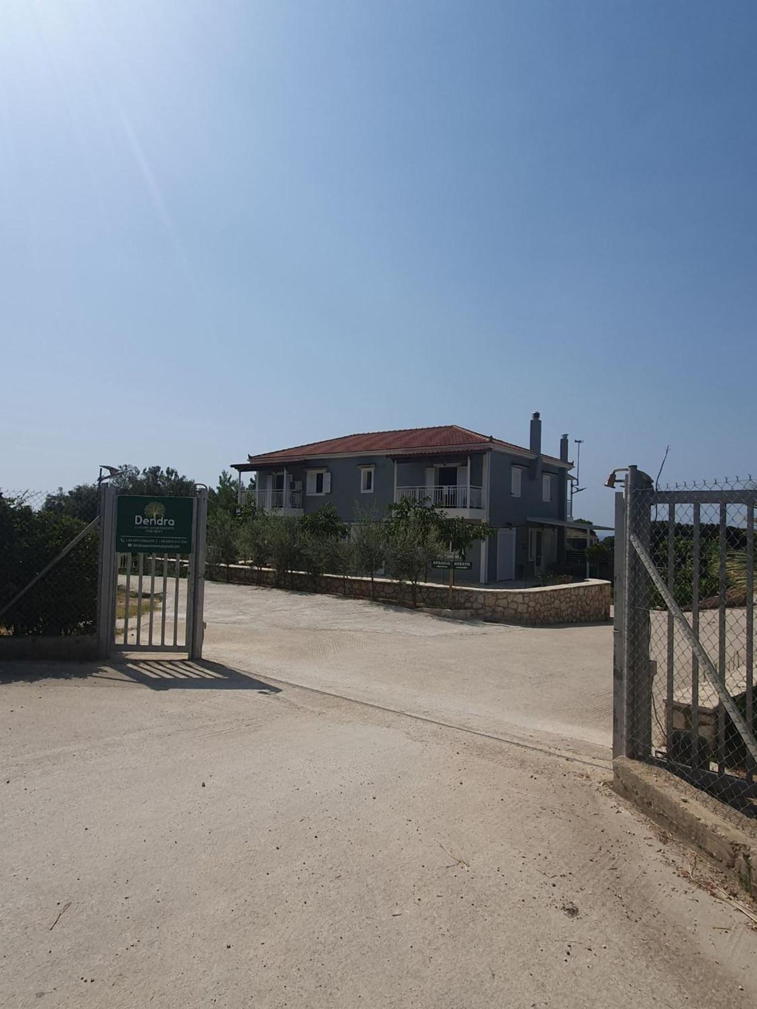 Dendra Apartments At Skala Poros  Екстериор снимка